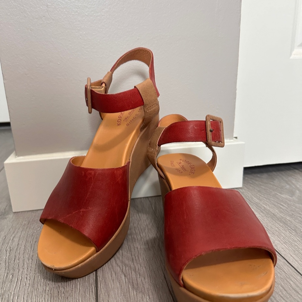Kork-Ease 3" Red & Tan Leather Women's Wedge Shoes sz 10